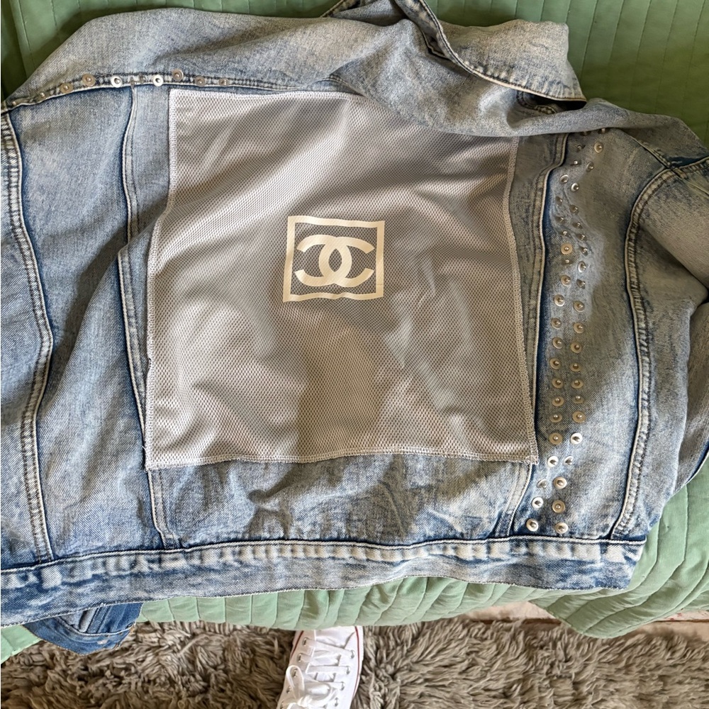 Gorgeous Unique Denim Jacket - image 2